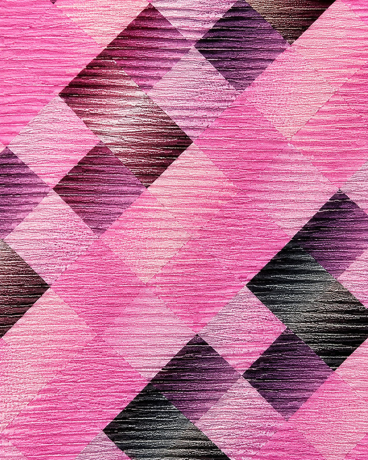 Närbild av grupperade mörkt kolbruna fyrkantsformer och fyrkantsband på rosa botten på CERES SMAL, smal slips i rosa och mörkt kolbrunt